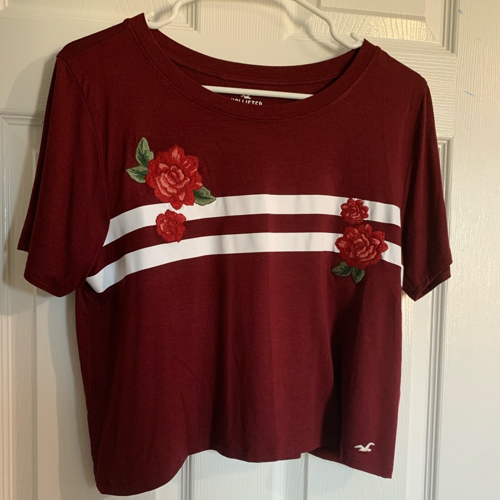 Cropped embroidered tee